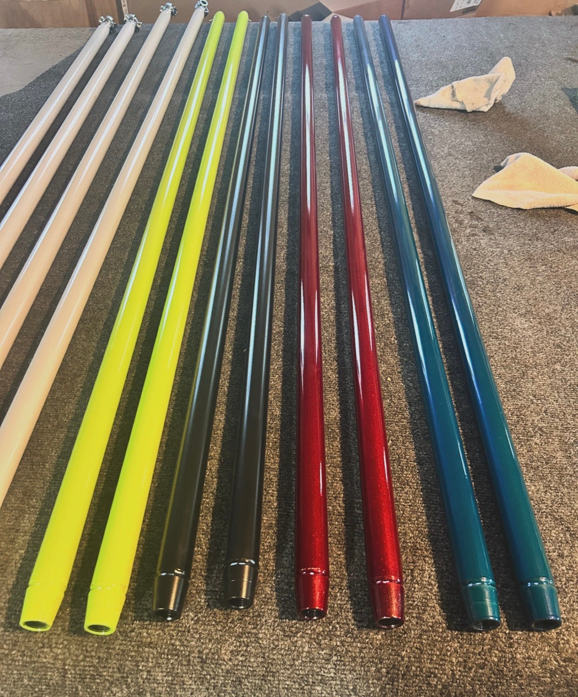 Tube style traction bars