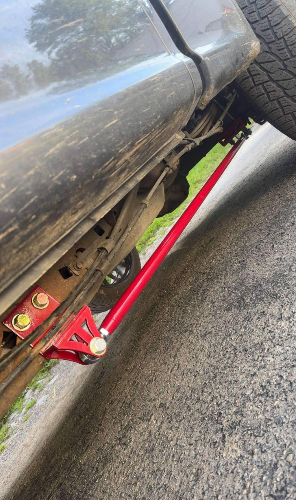 Tube style traction bars